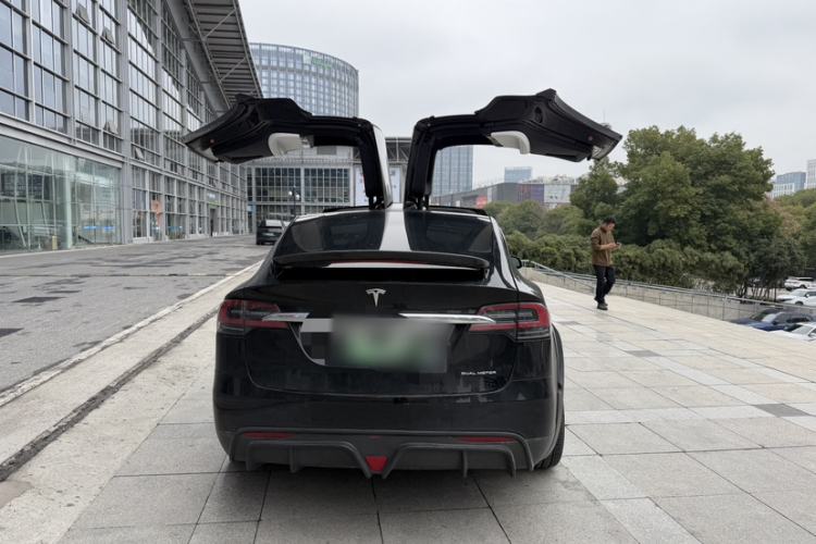 Used Tesla Model X 2019 Long-Range Version Exterior 6