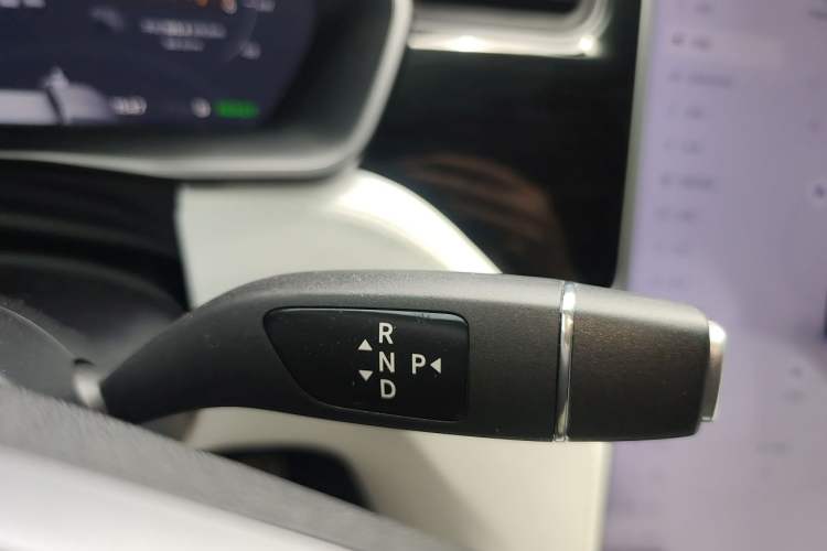 Used Tesla Model X 2019 Performance High-Performance Edition Gear Lever