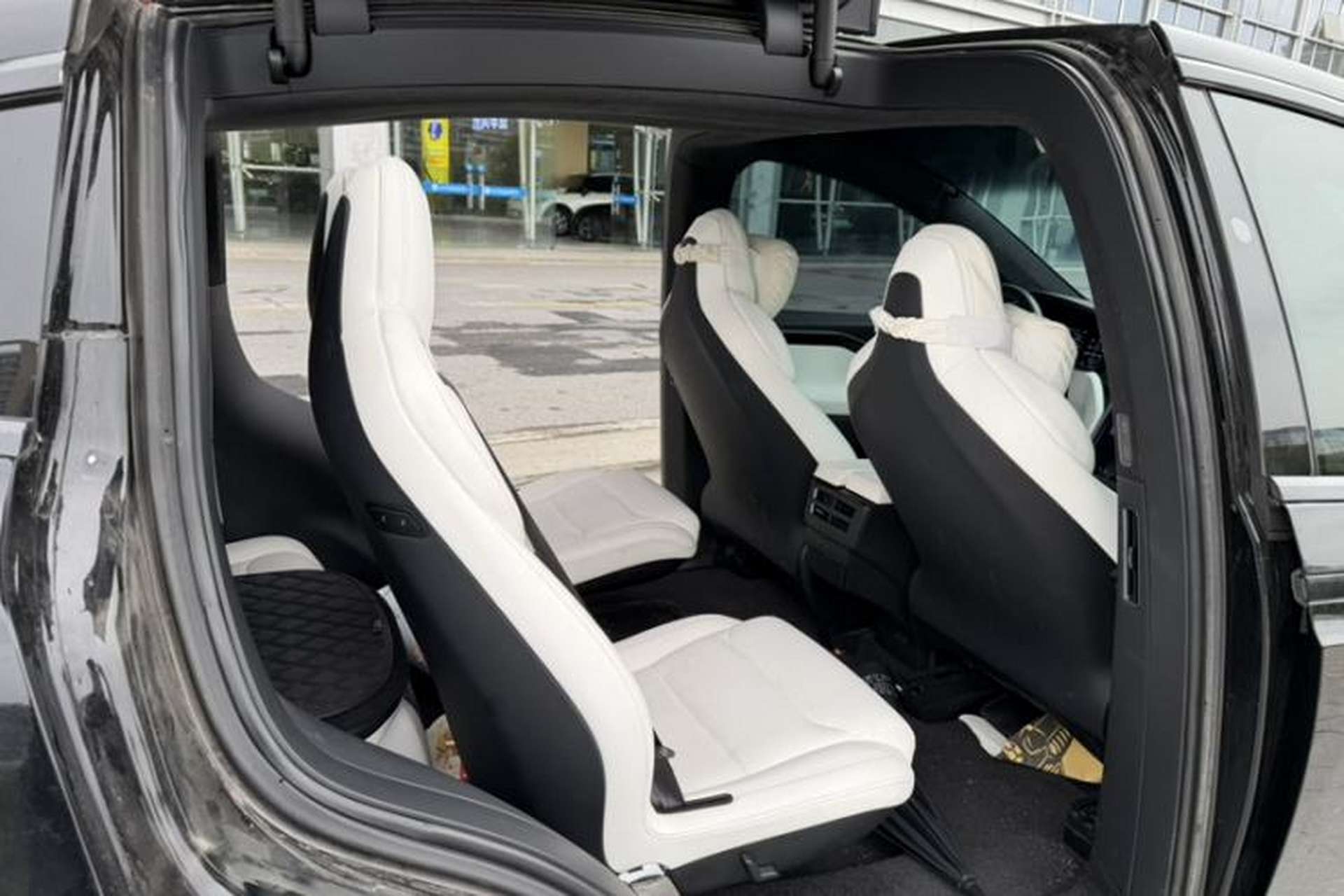Used Tesla Model X 2019 Long-Range Version Interior 5