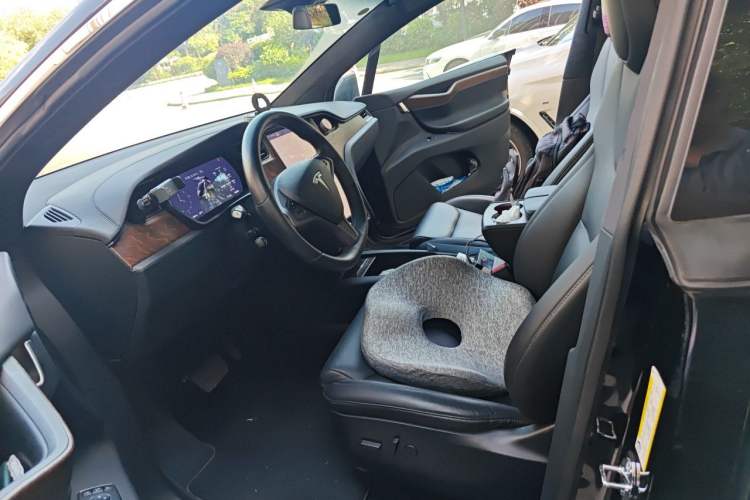 Used Tesla Model X 2019 Long-Range Version Left Front Seat
