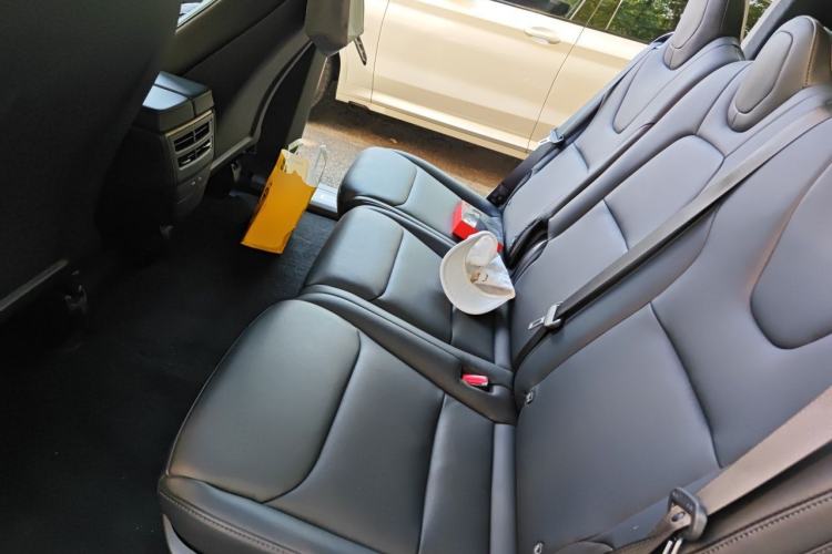 Used Tesla Model X 2019 Long-Range Version Left Rear Seat