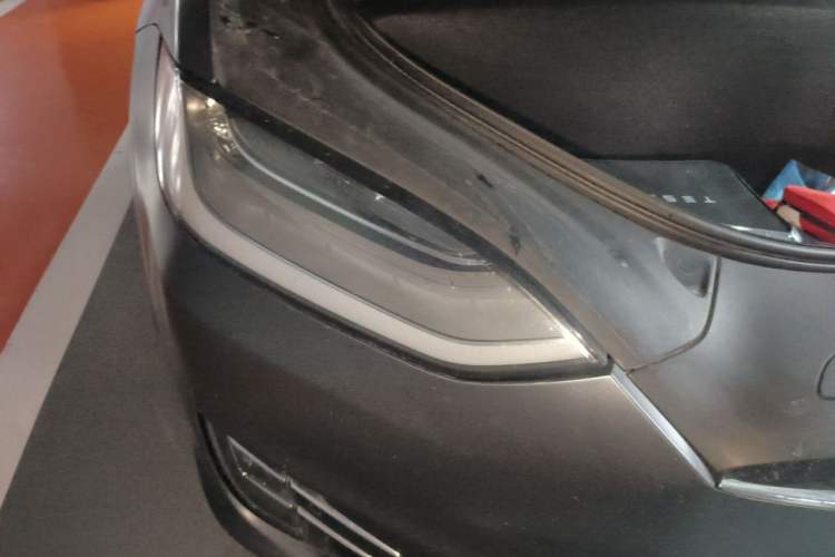 Used Tesla Model X 2019 Standard Range Version Right Front Headlight