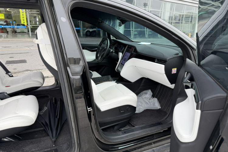 Used Tesla Model X 2019 Long-Range Version Right Front Seat
