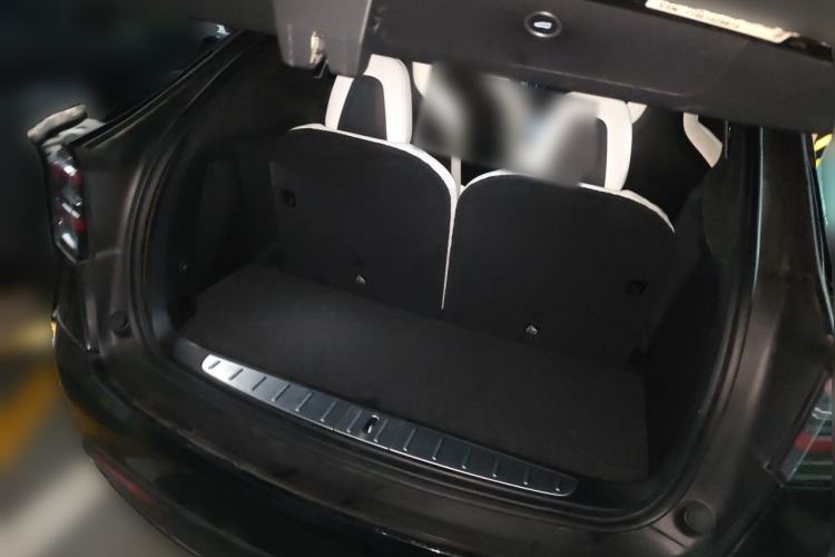Used Tesla Model X 2019 Long-Range Version Trunk