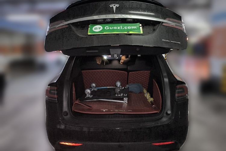 Used Tesla Model X 2019 Long-Range Version Trunk