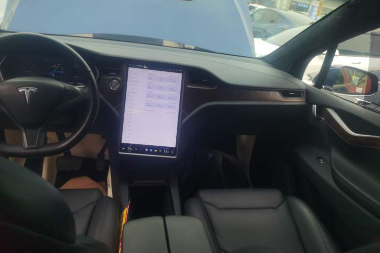 Used Tesla Model X 2019 Long-Range Version Audio And AC Panel
