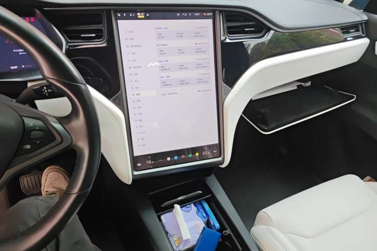 Used Tesla Model X 2019 Long-Range Version Audio And AC Panel