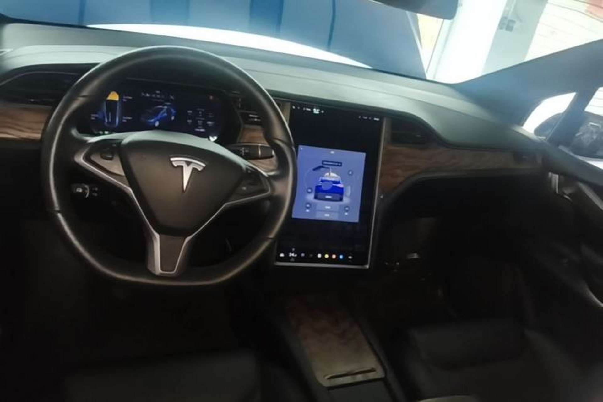 Used Tesla Model X 2019 Long-Range Version Center Console