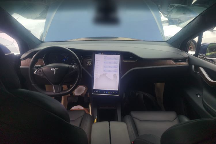 Used Tesla Model X 2019 Long-Range Version Center Console