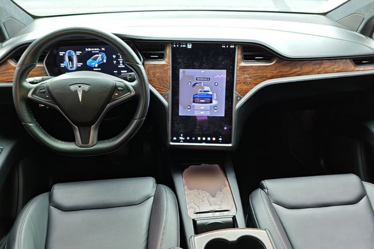 Used Tesla Model X 2019 Long-Range Version Center Console