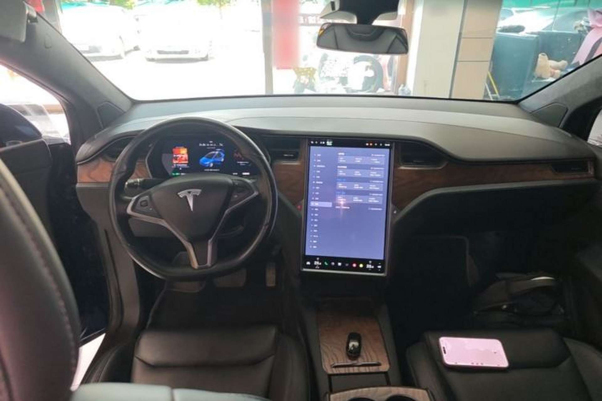 Used Tesla Model X 2019 Long-Range Version Center Console