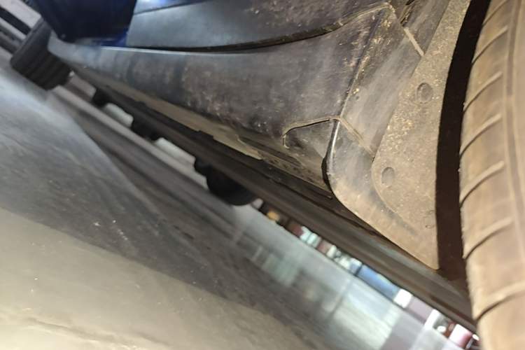 Used Tesla Model X 2019 Long-Range Version Chassis Rear Left