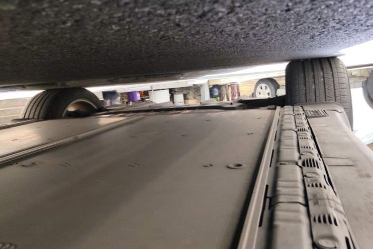 Used Tesla Model X 2019 Long-Range Version Chassis Rear Right