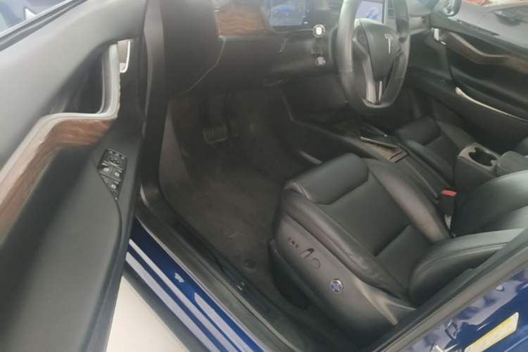 Used Tesla Model X 2019 Long-Range Version Driver Seat