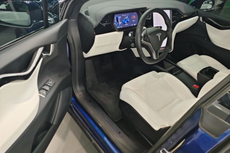 Used Tesla Model X 2019 Long-Range Version Driver Seat