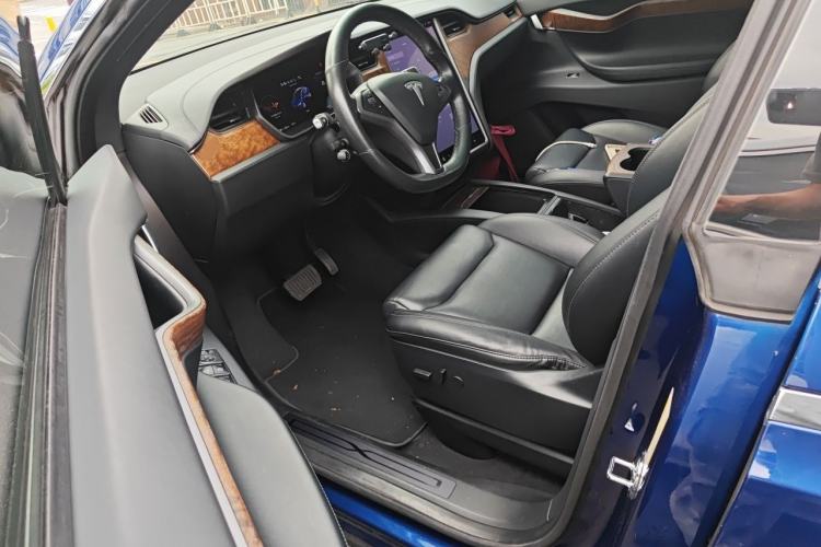 Used Tesla Model X 2019 Long-Range Version Driver Seat