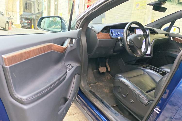 Used Tesla Model X 2019 Long-Range Version Driver Seat