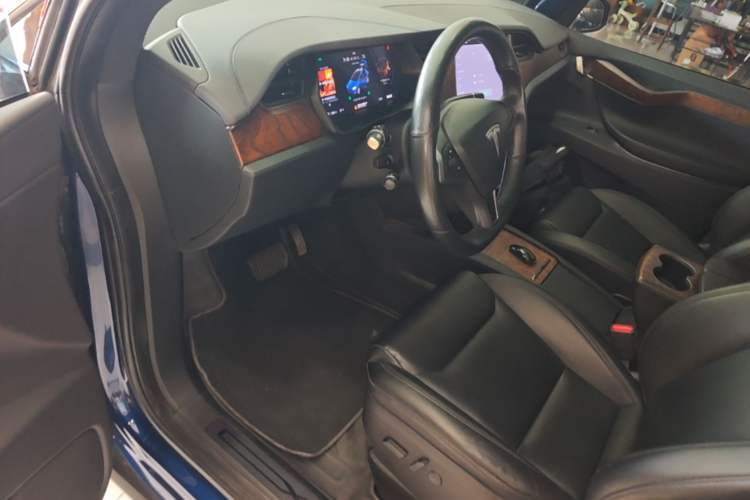 Used Tesla Model X 2019 Long-Range Version Driver Seat