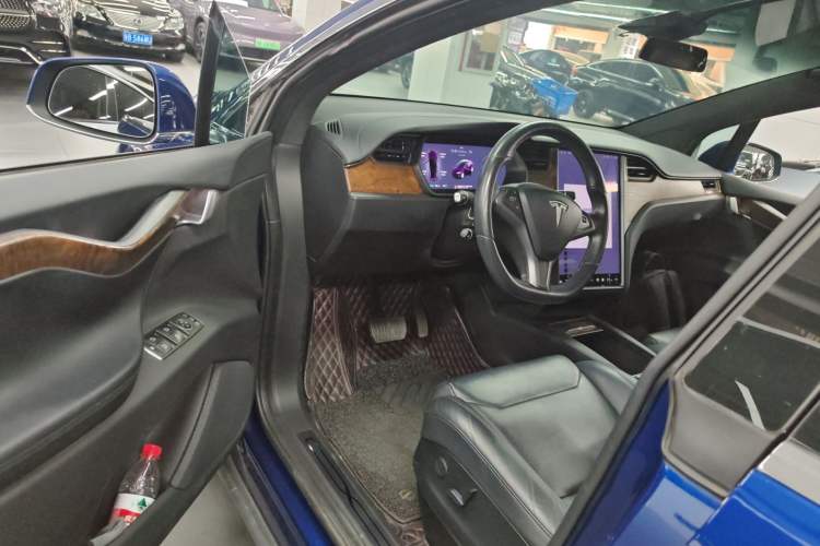 Used Tesla Model X 2019 Long-Range Version Driver Seat