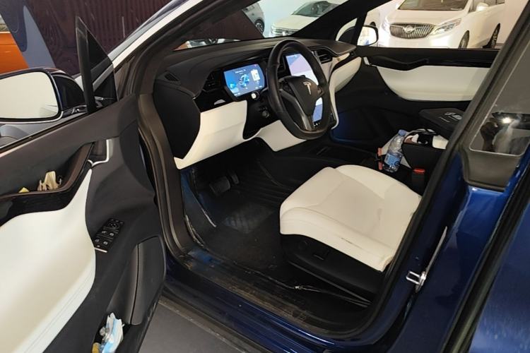 Used Tesla Model X 2019 Long-Range Version Driver Seat