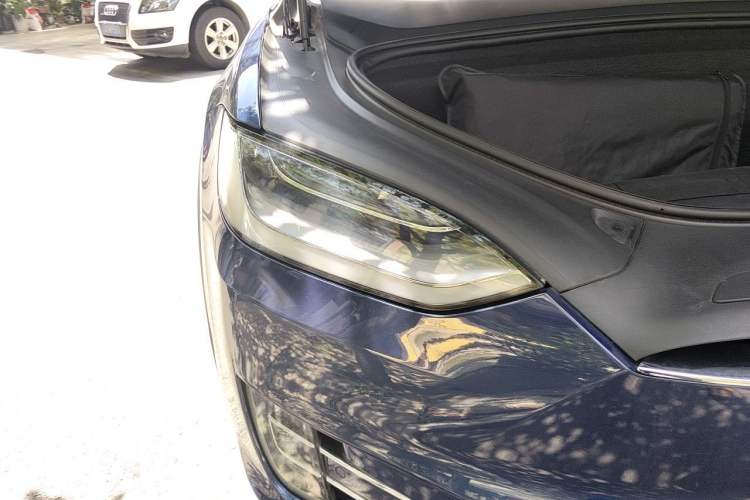 Used Tesla Model X 2019 Long-Range Version Engine Bay Left