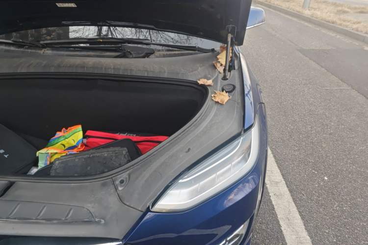Used Tesla Model X 2019 Long-Range Version Engine Bay Left