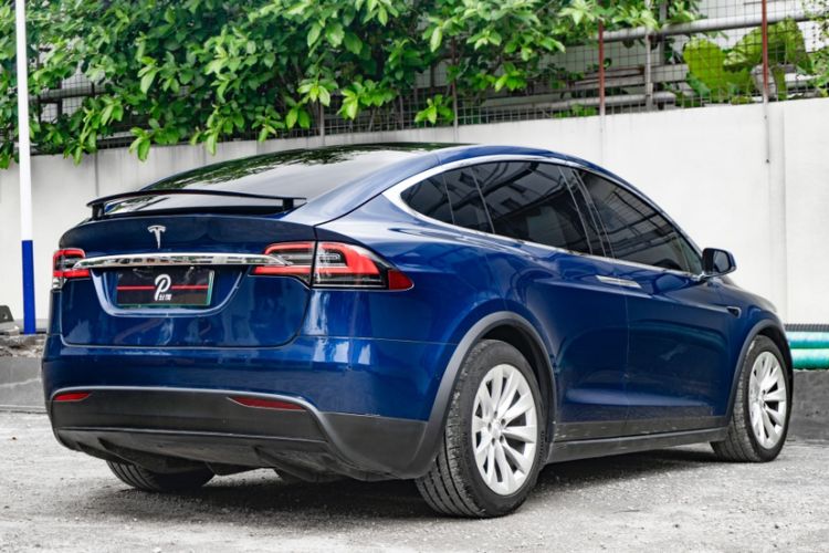 Used Tesla Model X 2019 Long-Range Version Exterior 10