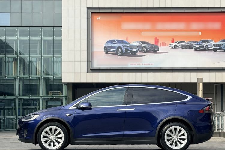 Used Tesla Model X 2019 Long-Range Version Exterior 2