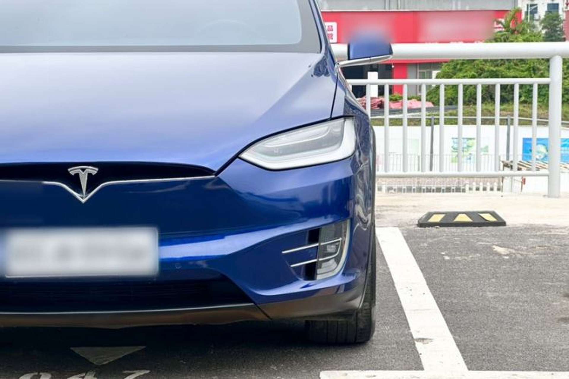 Used Tesla Model X 2019 Long-Range Version Exterior 3