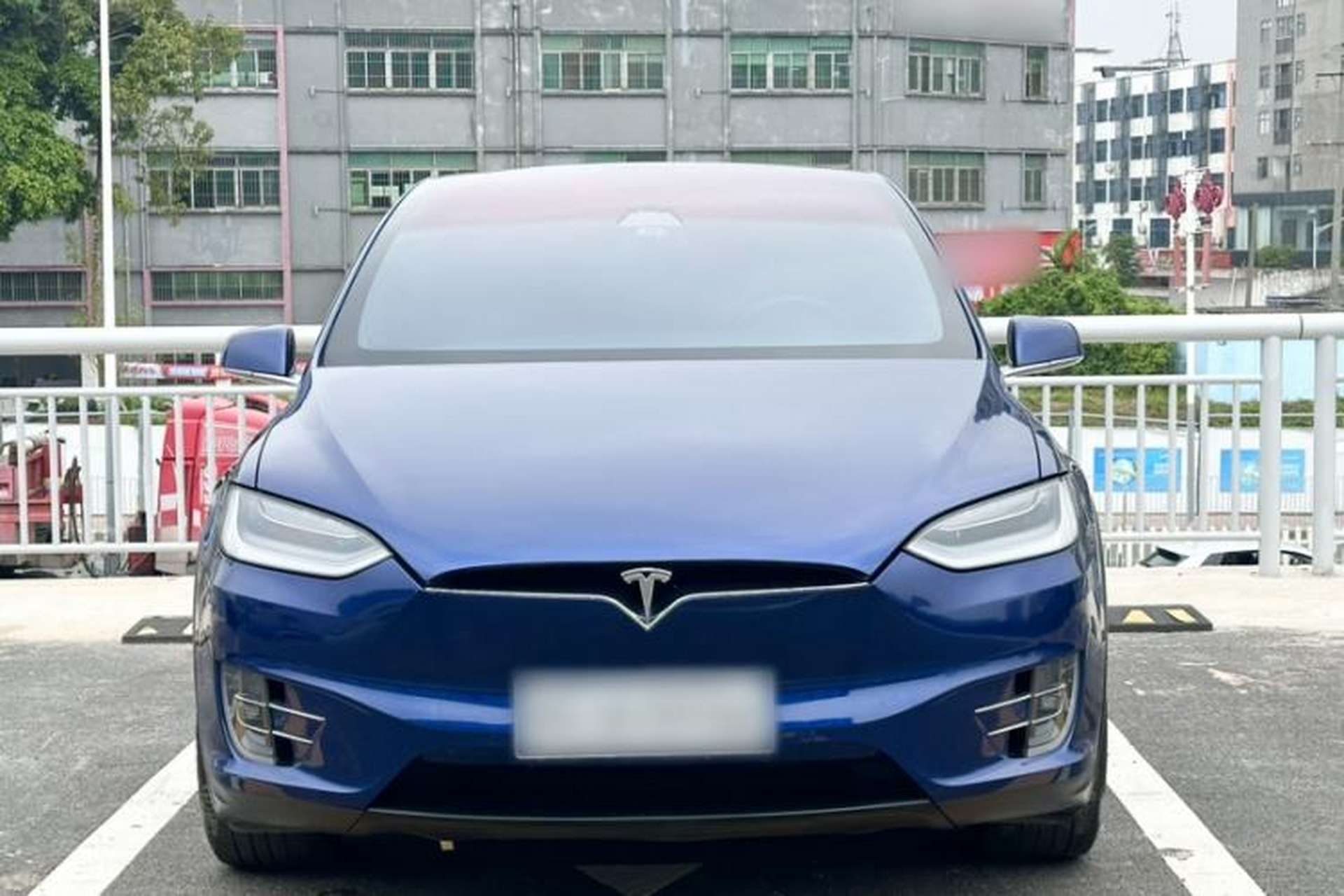 Used Tesla Model X 2019 Long-Range Version Exterior 4