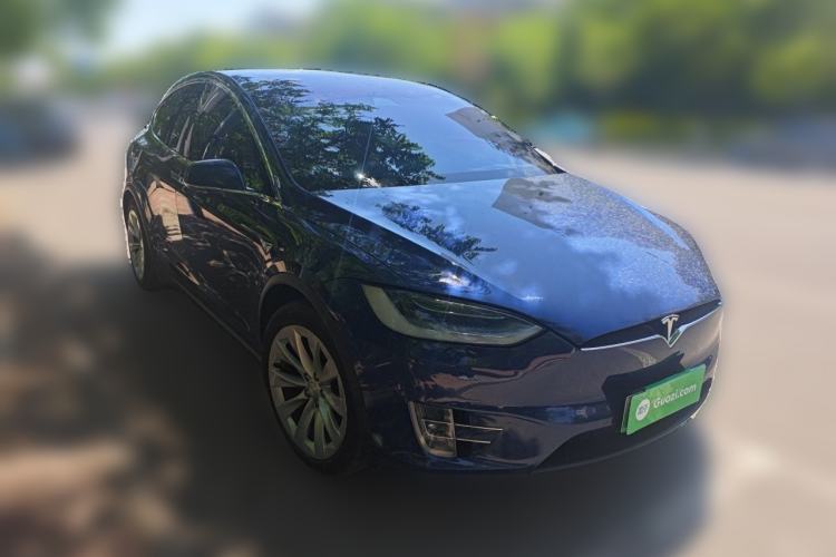 Used Tesla Model X 2019 Long-Range Version Front Right 45 Deg