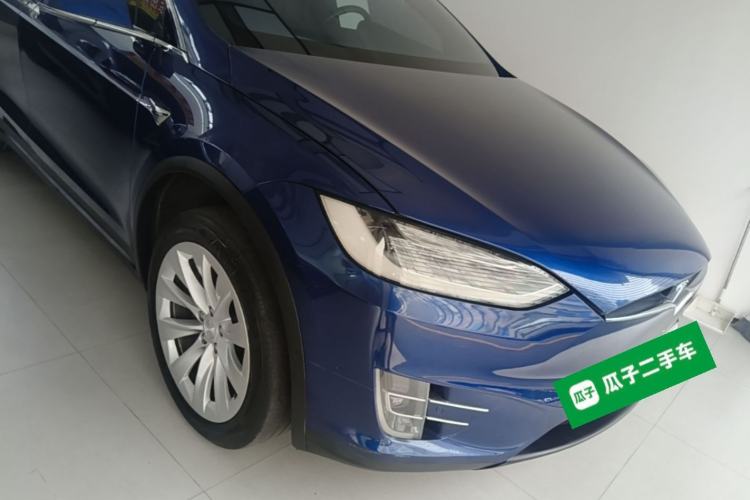 Used Tesla Model X 2019 Long-Range Version Front Right 45 Deg
