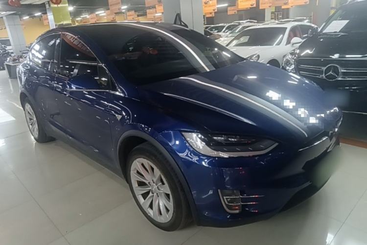 Used Tesla Model X 2019 Long-Range Version Front Right 45 Deg
