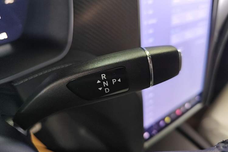Used Tesla Model X 2019 Performance High-Performance Edition Gear Lever