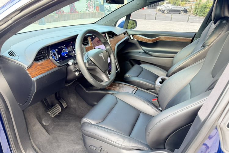 Used Tesla Model X 2019 Long-Range Version Interior 2