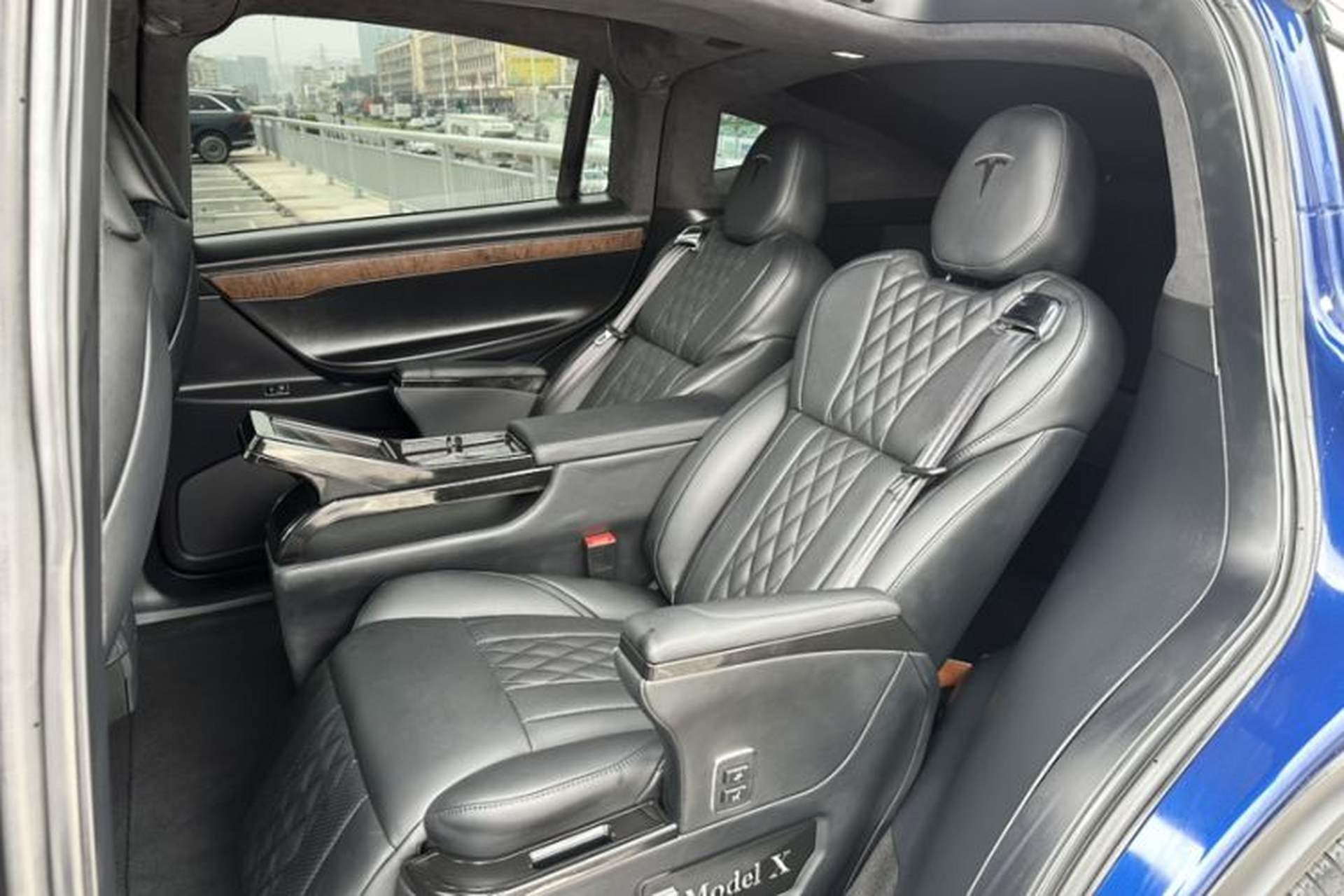 Used Tesla Model X 2019 Long-Range Version Interior 4