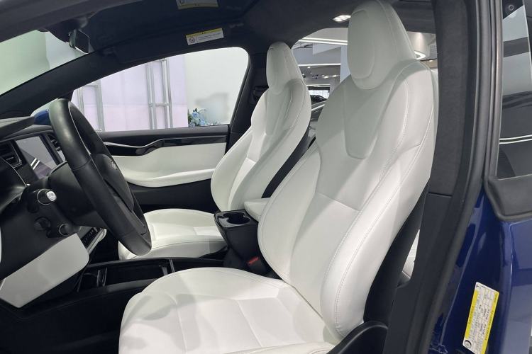 Used Tesla Model X 2019 Long-Range Version Interior 4
