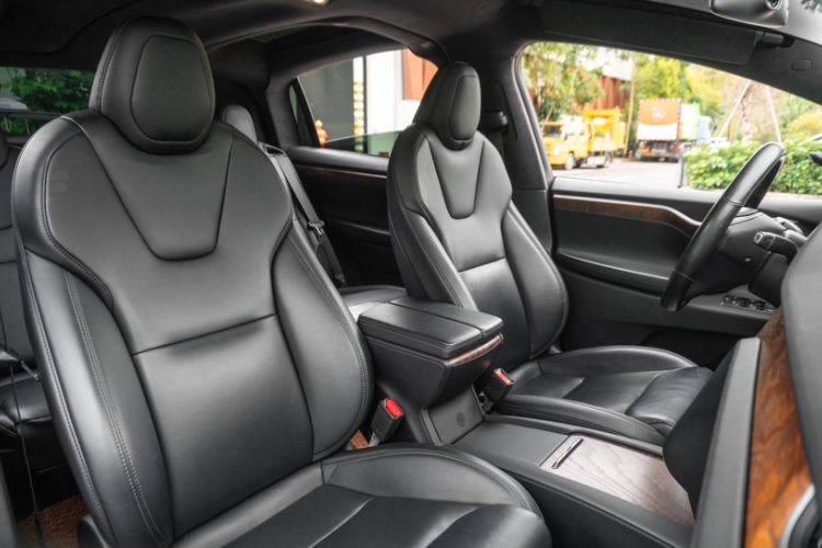Used Tesla Model X 2019 Long-Range Version Interior 4
