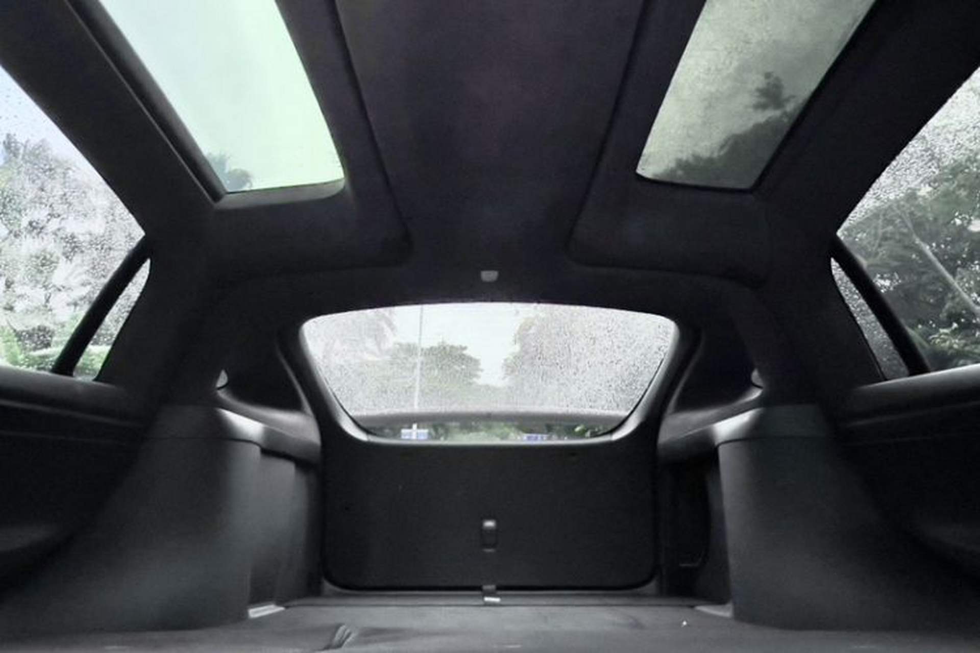 Used Tesla Model X 2019 Long-Range Version Interior 5
