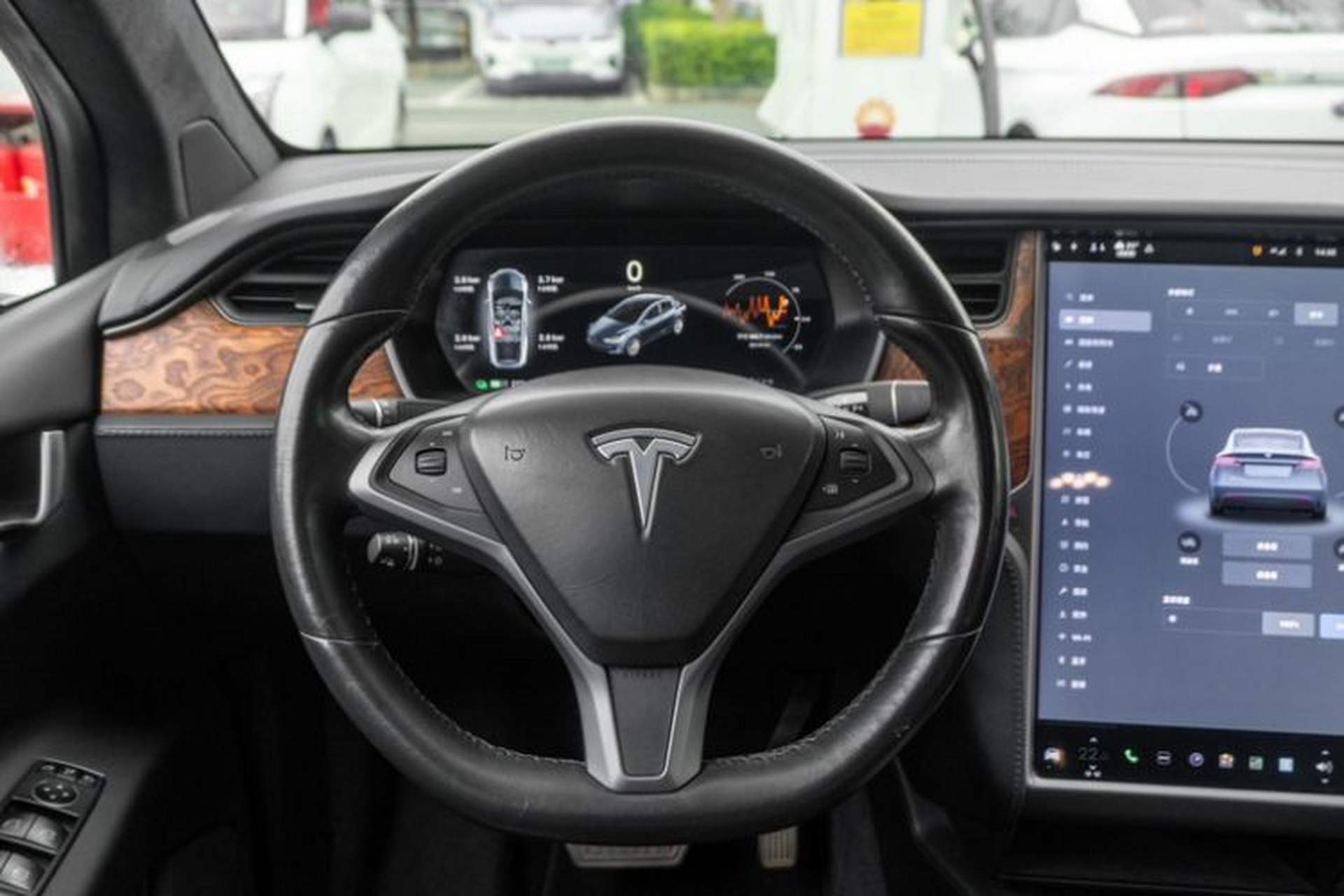 Used Tesla Model X 2019 Long-Range Version Interior 7