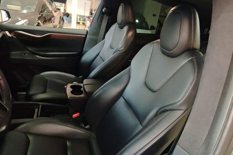 Used Tesla Model X 2019 Long-Range Version Left Front Seat