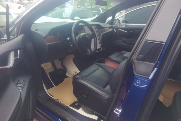 Used Tesla Model X 2019 Long-Range Version Left Front Seat