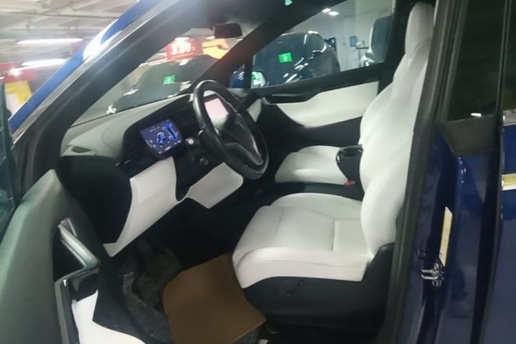 Used Tesla Model X 2019 Long-Range Version Left Front Seat