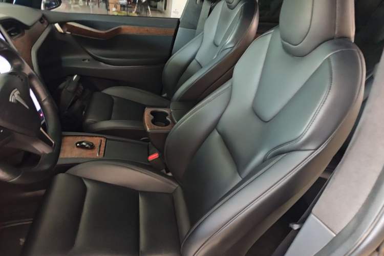 Used Tesla Model X 2019 Long-Range Version Left Front Seat