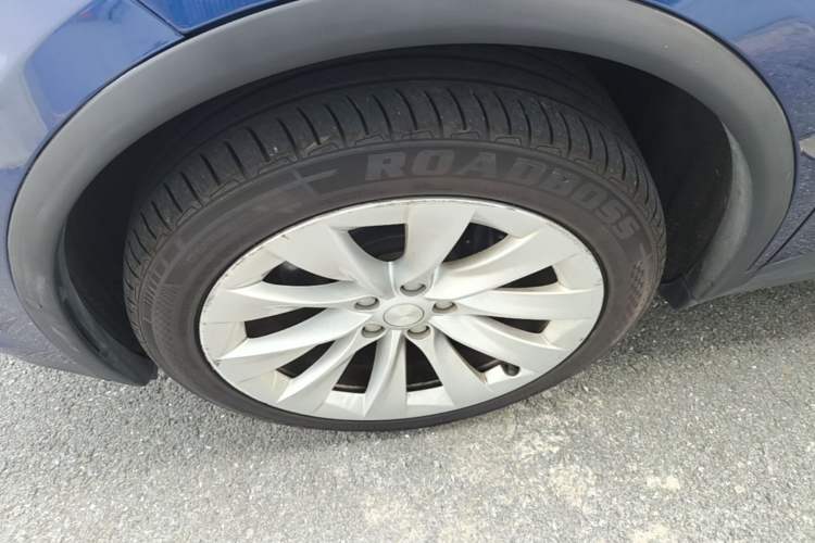 Used Tesla Model X 2019 Long-Range Version Left Front Wheel Hub
