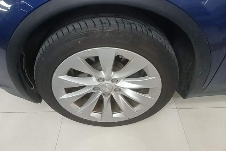 Used Tesla Model X 2019 Long-Range Version Left Front Wheel Hub