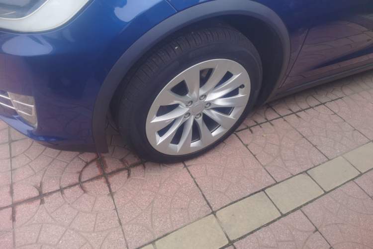 Used Tesla Model X 2019 Long-Range Version Left Front Wheel Hub