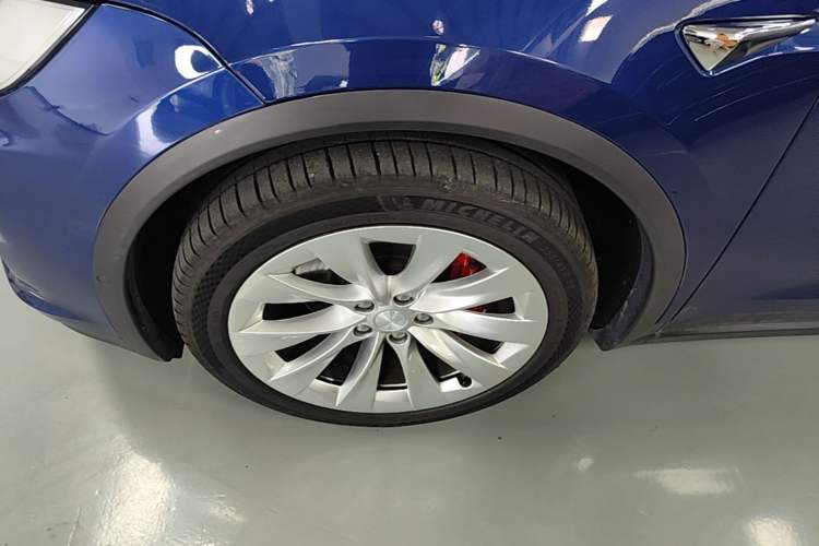 Used Tesla Model X 2019 Performance High-Performance Edition Left Front Wheel Hub