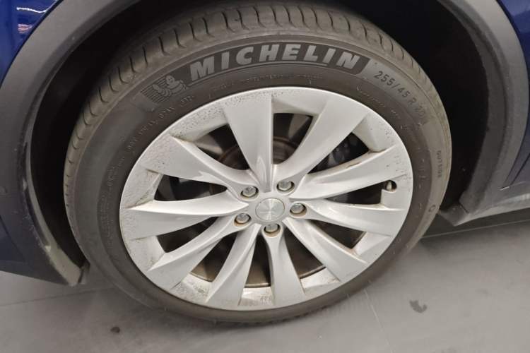 Used Tesla Model X 2019 Long-Range Version Left Front Wheel Hub