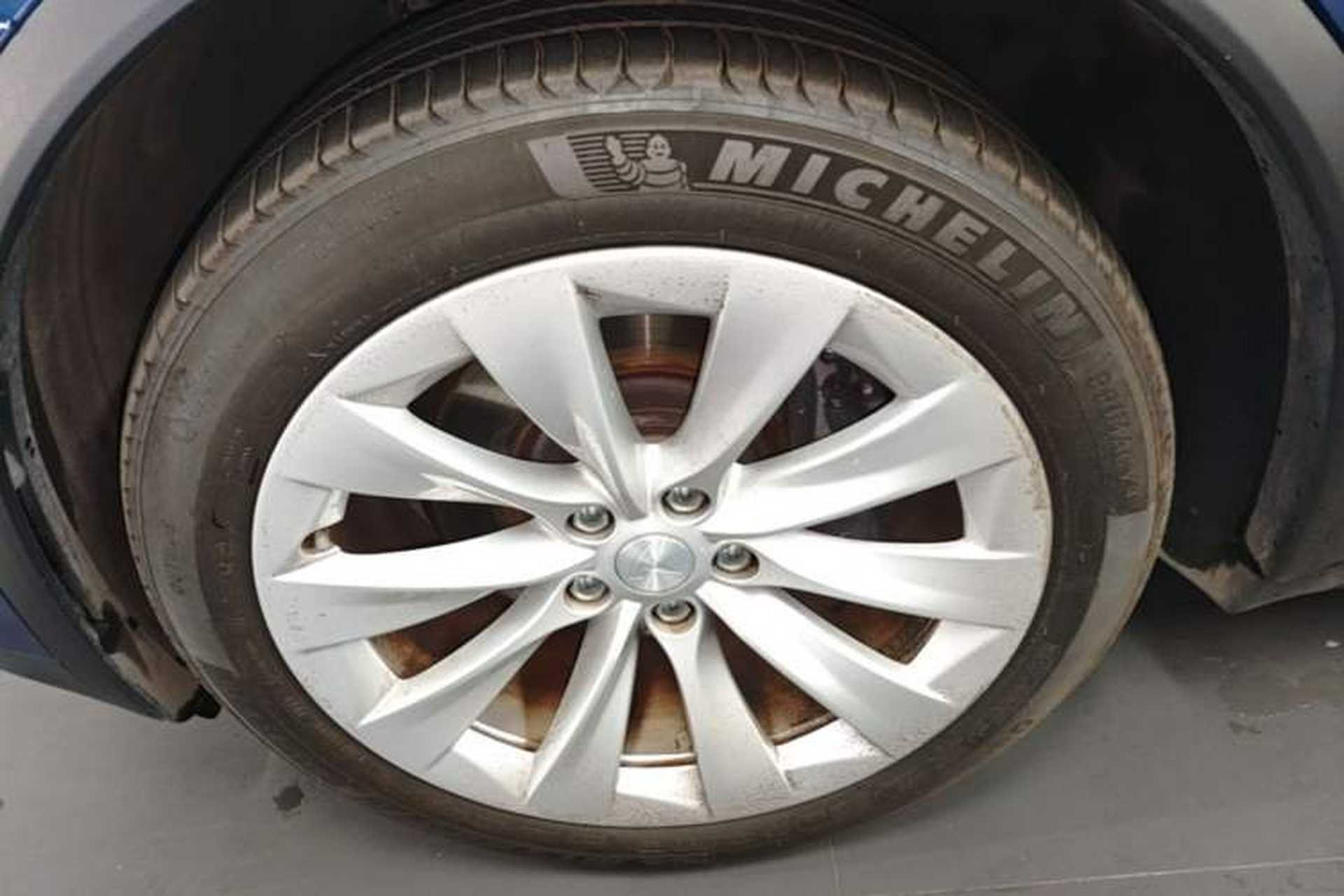 Used Tesla Model X 2019 Long-Range Version Left Front Wheel Hub